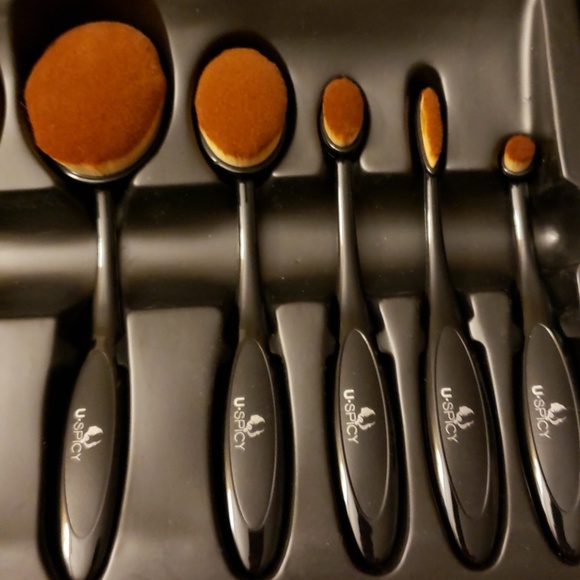 Makeup Brush Set - Picture 3 of 4